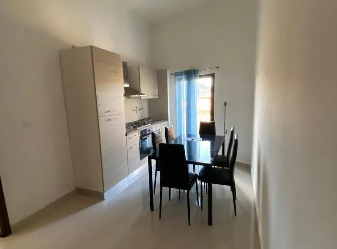 St Orsola * Victoria