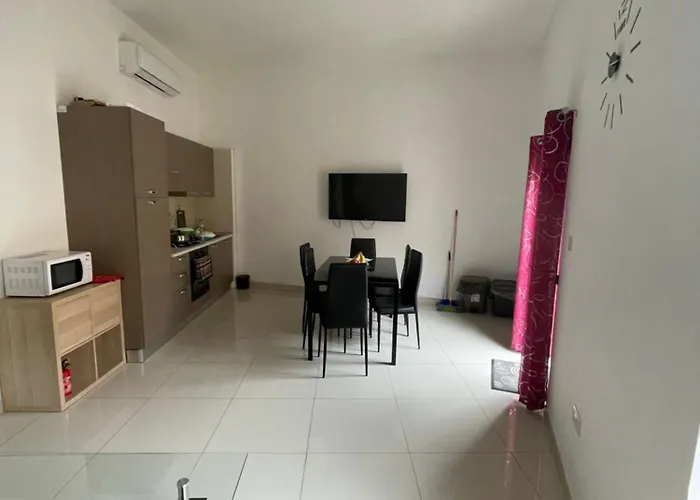 St Orsola * Victoria